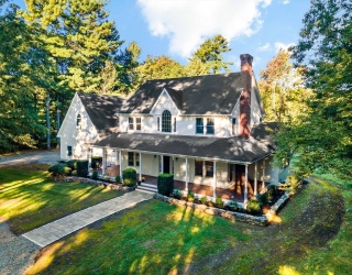 7 Brayton Woods Drive, Rehoboth, Massachusetts, 4 Bedrooms Bedrooms, 10 Rooms Rooms,4 BathroomsBathrooms,Residential,For Sale,Brayton Woods Drive,73442215