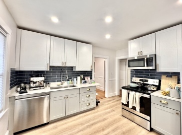 48 N Munroe Terr, Boston, Massachusetts, 3 Bedrooms Bedrooms, 7 Rooms Rooms,1 BathroomBathrooms,Residential Lease,For Rent,N Munroe Terr,73446211