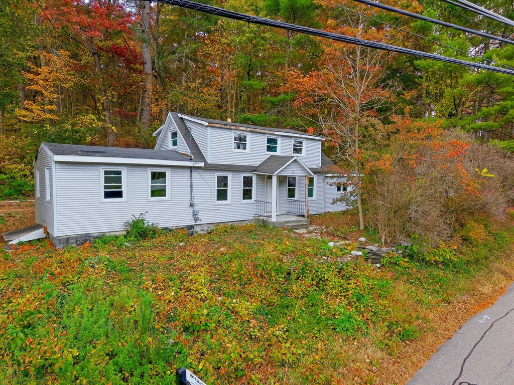 78 Pleasant St, Grafton, Massachusetts, 3 Bedrooms Bedrooms, 5 Rooms Rooms,1 BathroomBathrooms,Residential,For Sale,Pleasant St,73448133