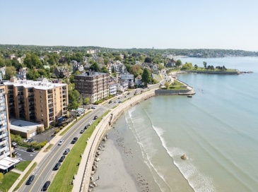 295 Lynn Shore Dr, Lynn, Massachusetts, 2 Bedrooms Bedrooms, 4 Rooms Rooms,1 BathroomBathrooms,Residential Lease,For Rent,Lynn Shore Dr,73453169