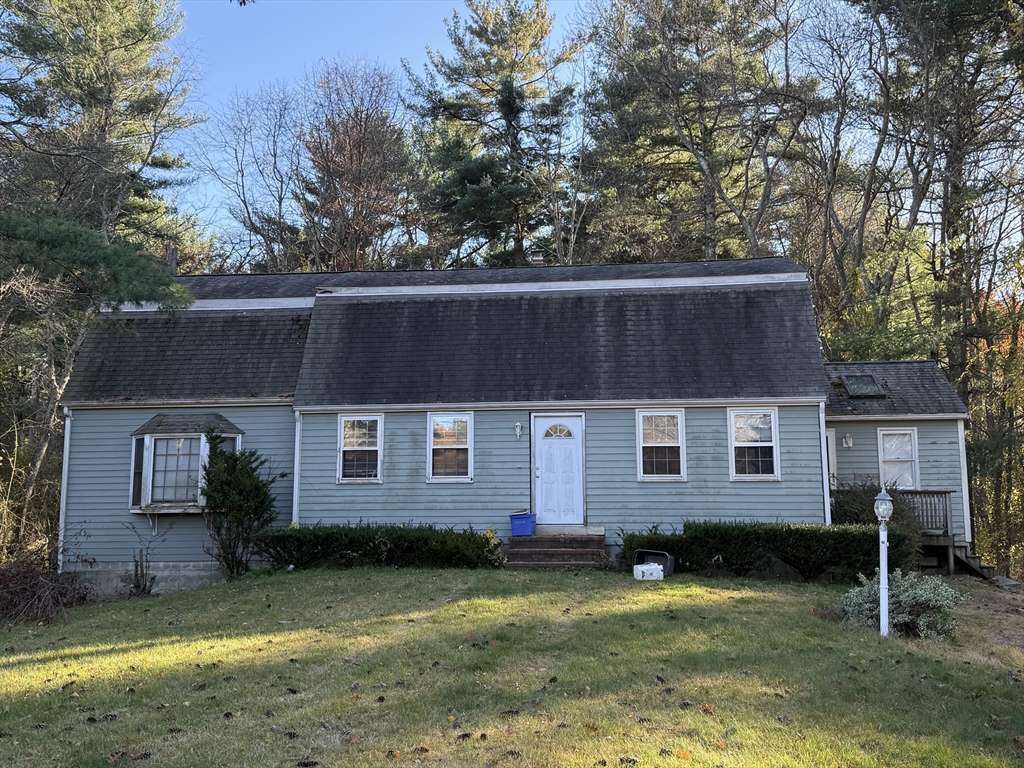 53 Bridge Street, Raynham, Massachusetts, 3 Bedrooms Bedrooms, 7 Rooms Rooms,2 BathroomsBathrooms,Residential,For Sale,Bridge Street,73451462