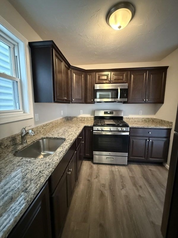 138 Brightman, Fall River, Massachusetts, 3 Bedrooms Bedrooms, 5 Rooms Rooms,1 BathroomBathrooms,Residential Lease,For Rent,Brightman,73458776