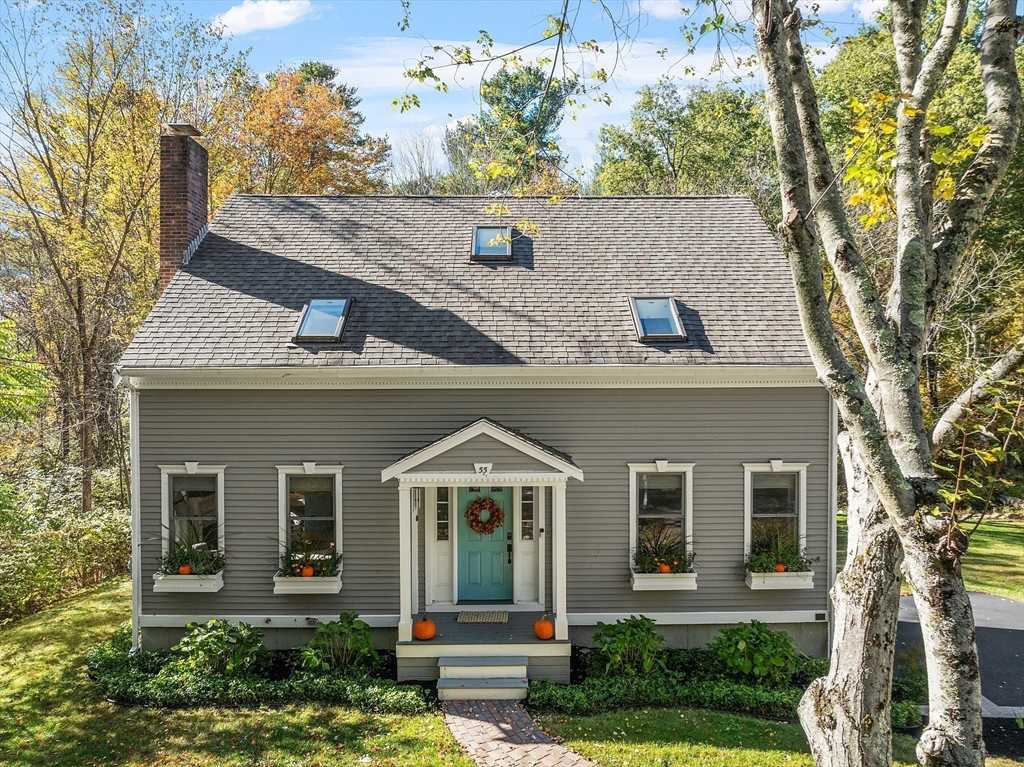 55 Carroll Rd, Grafton, Massachusetts, 3 Bedrooms Bedrooms, 8 Rooms Rooms,2.5 BathroomsBathrooms,Residential,For Sale,Carroll Rd,73440992