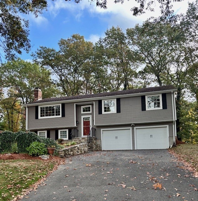 17 Stagecoach Dr, Ashland, Massachusetts, 3 Bedrooms Bedrooms, 7 Rooms Rooms,2.5 BathroomsBathrooms,Residential,For Sale,Stagecoach Dr,73440761