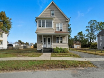 86 York St, West Springfield, Massachusetts, 7 Bedrooms Bedrooms, 13 Rooms Rooms,2.5 BathroomsBathrooms,Residential Income,For Sale,York St,73448368
