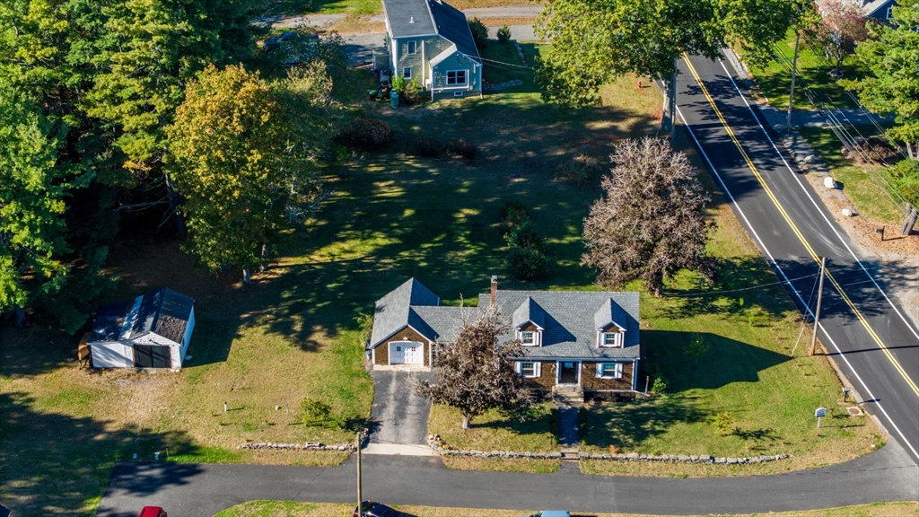 166 Alfred Lord Blvd, Taunton, Massachusetts, 3 Bedrooms Bedrooms, 6 Rooms Rooms,1.5 BathroomsBathrooms,Residential,For Sale,Alfred Lord Blvd,73442383