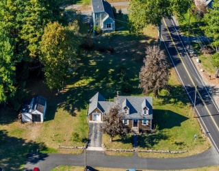 166 Alfred Lord Blvd, Taunton, Massachusetts, 3 Bedrooms Bedrooms, 6 Rooms Rooms,1.5 BathroomsBathrooms,Residential,For Sale,Alfred Lord Blvd,73442383