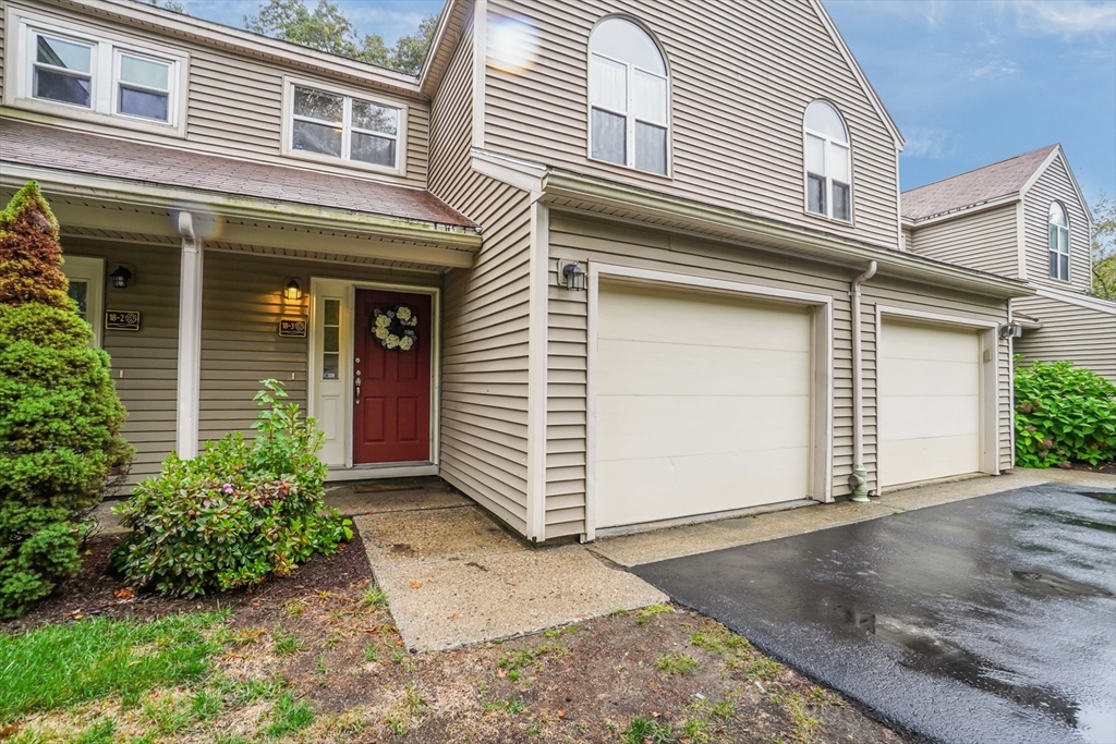 18 Thayer Pond Dr, Oxford, Massachusetts, 2 Bedrooms Bedrooms, 5 Rooms Rooms,1.5 BathroomsBathrooms,Residential,For Sale,Thayer Pond Dr,73440534