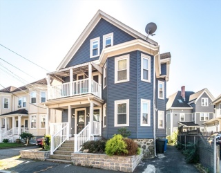 5-7 Chester Avenue, Waltham, Massachusetts, 11 Bedrooms Bedrooms, 14 Rooms Rooms,5 BathroomsBathrooms,Residential Income,For Sale,Chester Avenue,73439311