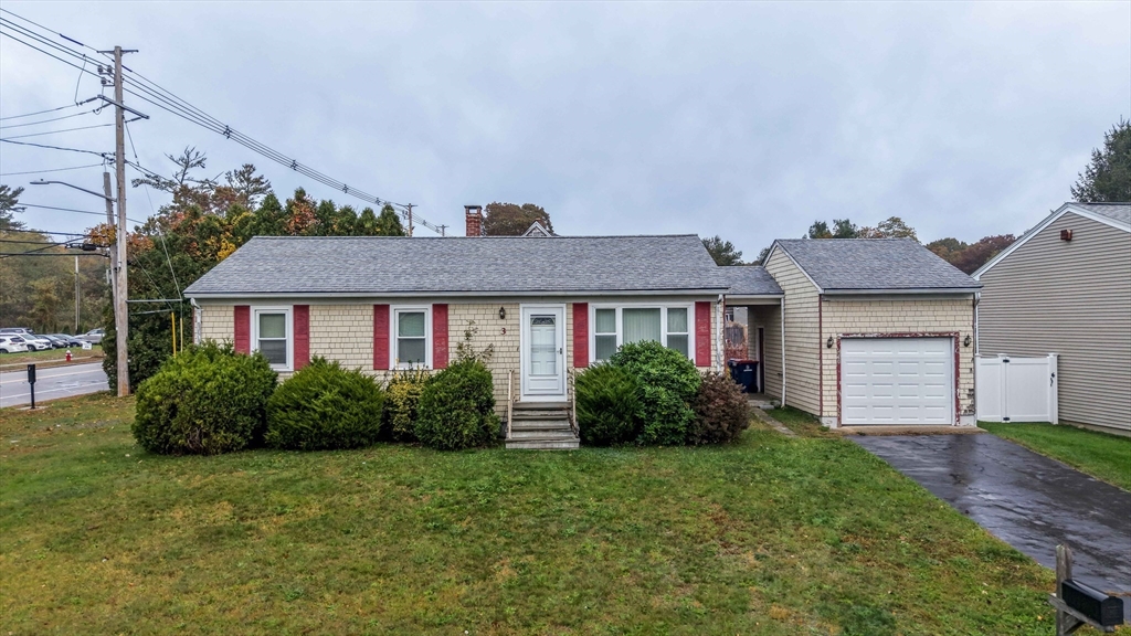 3 Elaine Ave, New Bedford, Massachusetts, 2 Bedrooms Bedrooms, 5 Rooms Rooms,1 BathroomBathrooms,Residential,For Sale,Elaine Ave,73449621