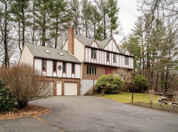 21 Orchard Crossing, Andover, Massachusetts, 4 Bedrooms Bedrooms, 11 Rooms Rooms,3 BathroomsBathrooms,Residential,For Sale,Orchard Crossing,73347199