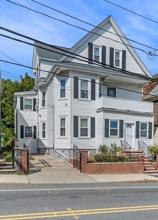 114 Cedar St, Somerville, Massachusetts, 6 Bedrooms Bedrooms, 13 Rooms Rooms,2 BathroomsBathrooms,Residential Income,For Sale,Cedar St,73434458