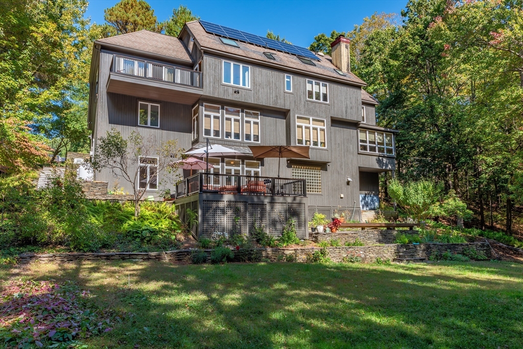 100 Larkspur Dr, Amherst, Massachusetts, 4 Bedrooms Bedrooms, 14 Rooms Rooms,4 BathroomsBathrooms,Residential,For Sale,Larkspur Dr,73450683