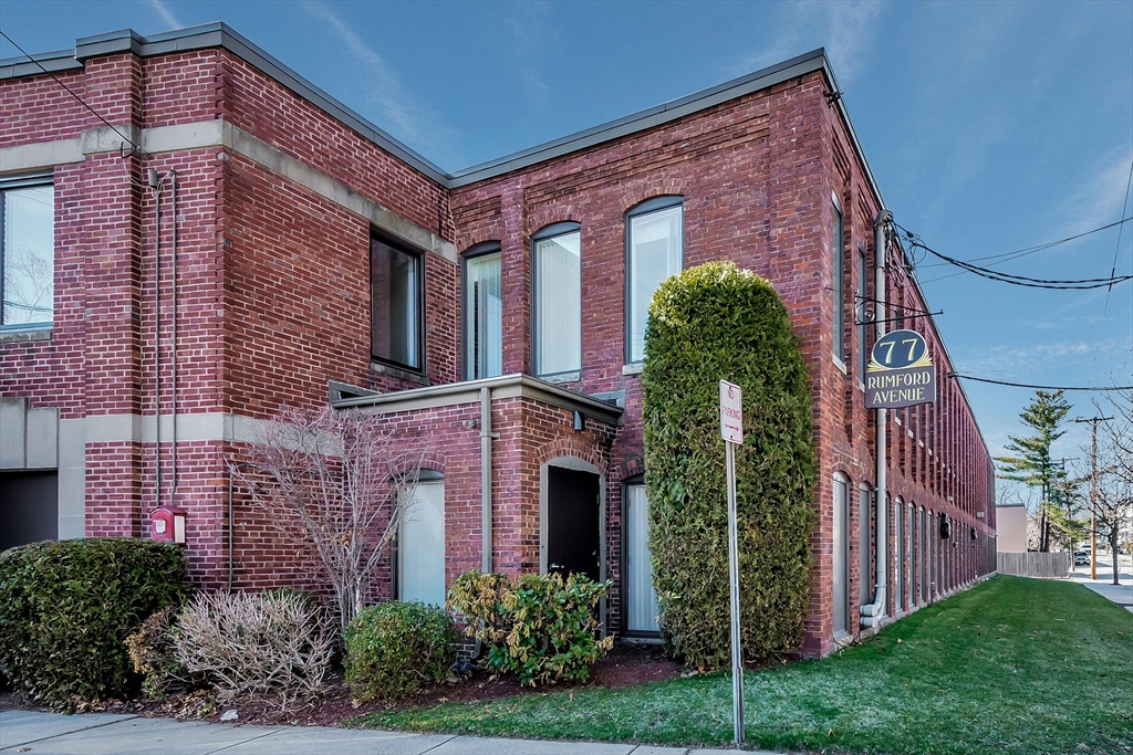 77 Rumford Ave, Waltham, Massachusetts, ,Commercial Lease,For Rent,Rumford Ave,73391169