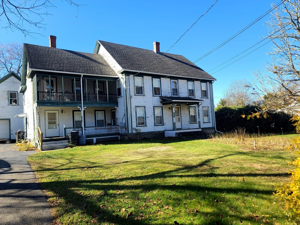 10 Maple Ave, Grafton, Massachusetts, 2 Bedrooms Bedrooms, 6 Rooms Rooms,1 BathroomBathrooms,Residential Lease,For Rent,Maple Ave,73450851