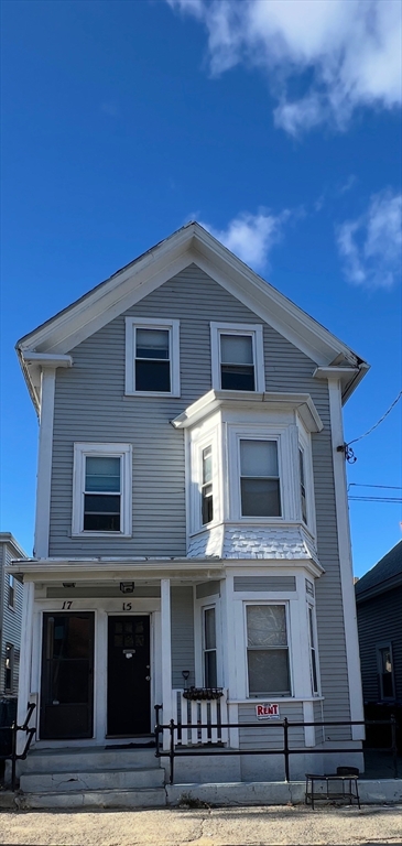 15 Bower Street, Lowell, Massachusetts, 2 Bedrooms Bedrooms, 4 Rooms Rooms,1 BathroomBathrooms,Residential Lease,For Rent,Bower Street,73451276