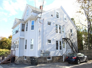 78 Endicott Street, Peabody, Massachusetts, 2 Bedrooms Bedrooms, 4 Rooms Rooms,1 BathroomBathrooms,Residential Lease,For Rent,Endicott Street,73451076