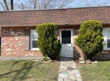 2 Brookside Ave, Worcester, Massachusetts, 2 Bedrooms Bedrooms, 4 Rooms Rooms,1 BathroomBathrooms,Residential Lease,For Rent,Brookside Ave,73451777