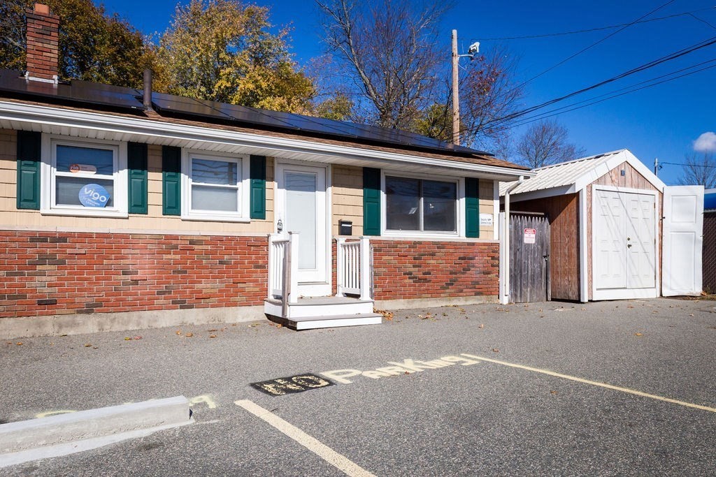 616 Centre St, Brockton, Massachusetts, ,Commercial Lease,For Rent,Centre St,73452582