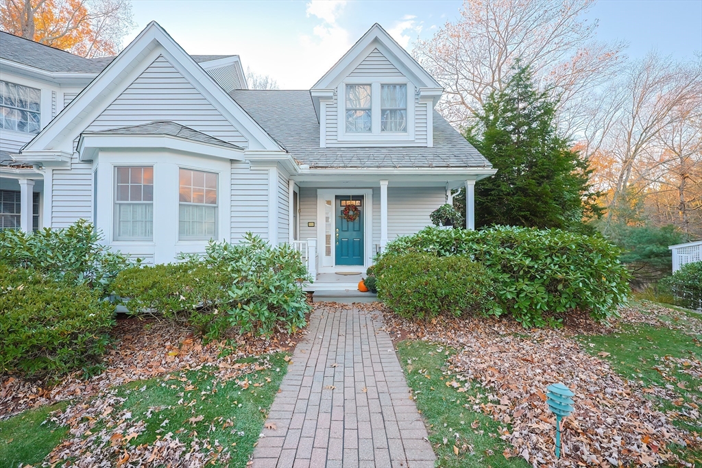 12 Highcroft Way, Hopkinton, Massachusetts, 2 Bedrooms Bedrooms, 8 Rooms Rooms,3.5 BathroomsBathrooms,Residential,For Sale,Highcroft Way,73452704