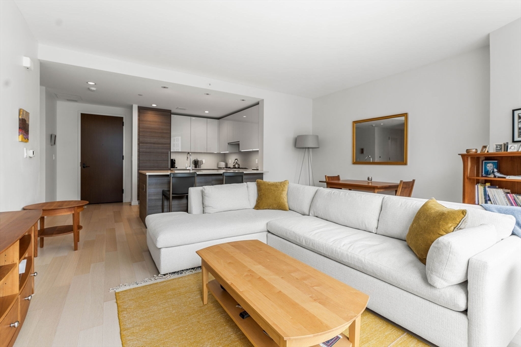 1 Franklin, Boston, Massachusetts, 1 Bedroom Bedrooms, 3 Rooms Rooms,1 BathroomBathrooms,Residential,For Sale,Franklin,73402091