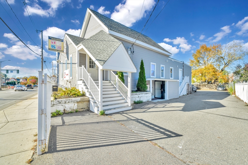 105 Pleasant St, Brockton, Massachusetts, ,Commercial Lease,For Rent,Pleasant St,73452945