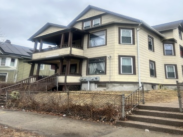 51 Acushnet Ave, Springfield, Massachusetts, 6 Bedrooms Bedrooms, 18 Rooms Rooms,3 BathroomsBathrooms,Residential Income,For Sale,Acushnet Ave,73453312