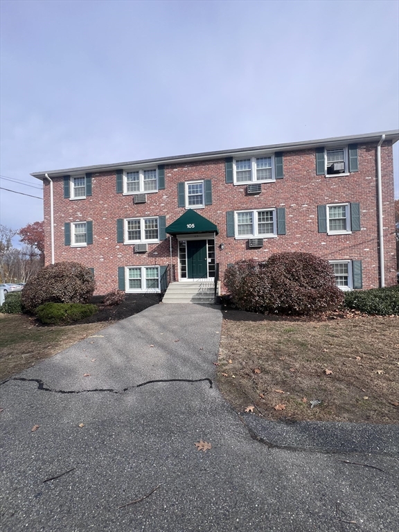 105 Ridgewood Ln, Gardner, Massachusetts, 1 Bedroom Bedrooms, 3 Rooms Rooms,1 BathroomBathrooms,Residential,For Sale,Ridgewood Ln,73453189