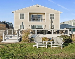 256 Ocean Street, Marshfield, Massachusetts, 3 Bedrooms Bedrooms, 6 Rooms Rooms,2 BathroomsBathrooms,Residential,For Sale,Ocean Street,73451992