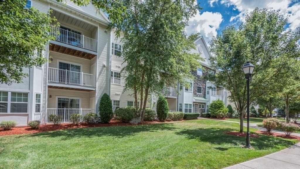 2 Littles Brook Court, Burlington, Massachusetts, 1 Bedroom Bedrooms, 2 Rooms Rooms,1 BathroomBathrooms,Residential Lease,For Rent,Littles Brook Court,73453614