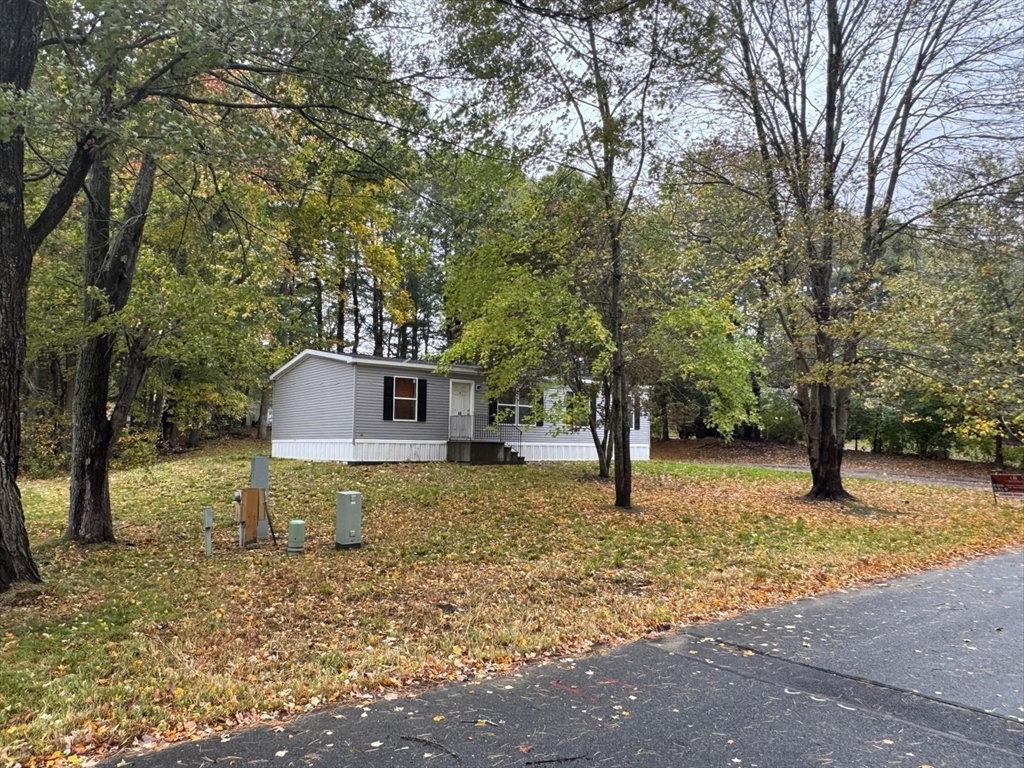 42 Kendell Ln, Salisbury, Massachusetts, 3 Bedrooms Bedrooms, 5 Rooms Rooms,2 BathroomsBathrooms,Residential,For Sale,Kendell Ln,73443000