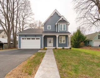 10 Pleasant St, Templeton, Massachusetts, 4 Bedrooms Bedrooms, 8 Rooms Rooms,2.5 BathroomsBathrooms,Residential,For Sale,Pleasant St,73452599