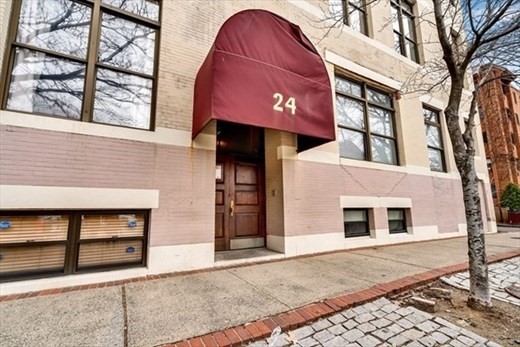 24 Norman St, Salem, Massachusetts, 3 Rooms Rooms,1 BathroomBathrooms,Residential Lease,For Rent,Norman St,73454560