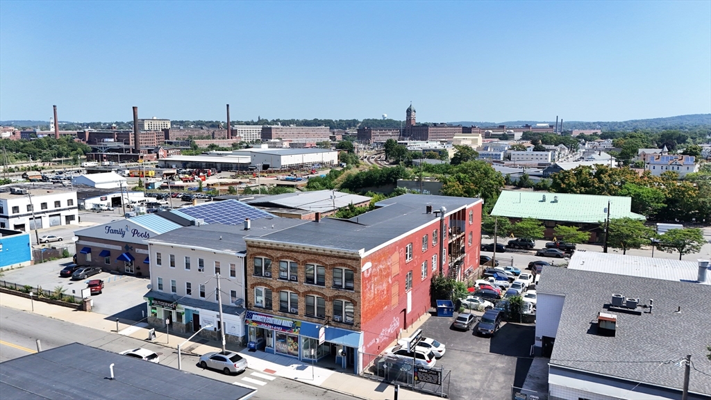 82 S Broadway, Lawrence, Massachusetts, 38 Bedrooms Bedrooms, 45 Rooms Rooms,7 BathroomsBathrooms,Residential Income,For Sale,S Broadway,73454121