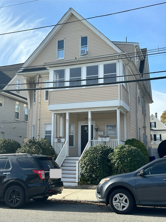 31 Laurel, Malden, Massachusetts, 2 Bedrooms Bedrooms, 6 Rooms Rooms,1 BathroomBathrooms,Residential Lease,For Rent,Laurel,73453791