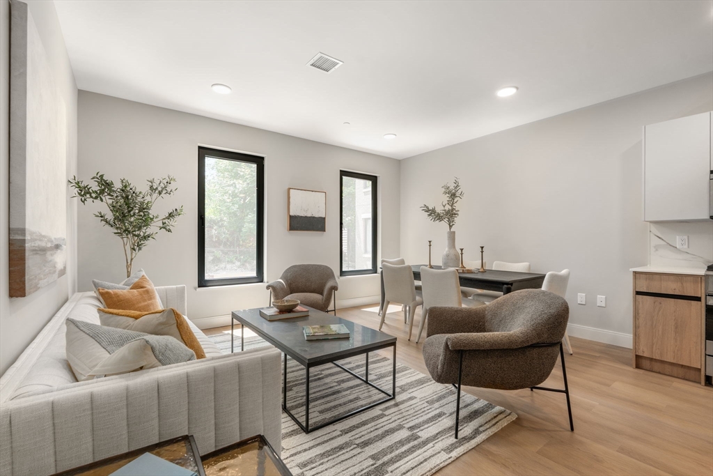 249 Corey Rd, Boston, Massachusetts, 2 Bedrooms Bedrooms, 7 Rooms Rooms,2 BathroomsBathrooms,Residential Lease,For Rent,Corey Rd,73455022