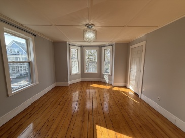 50 Estes, Lynn, Massachusetts, 2 Bedrooms Bedrooms, 6 Rooms Rooms,1 BathroomBathrooms,Residential Lease,For Rent,Estes,73453524