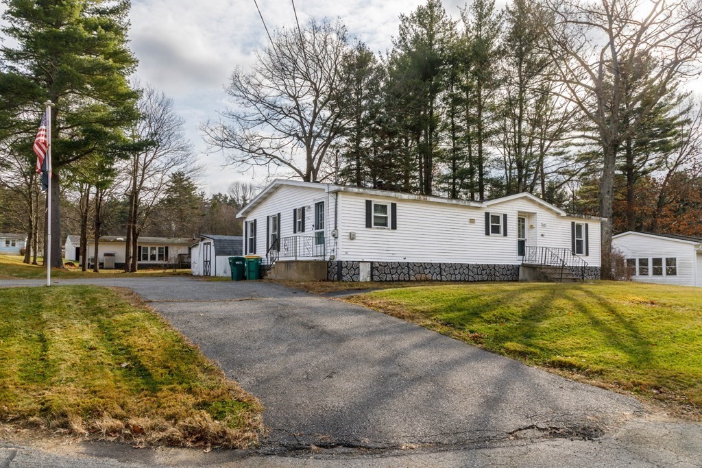 141 Sunrise Lane, Gardner, Massachusetts, 3 Bedrooms Bedrooms, 6 Rooms Rooms,2 BathroomsBathrooms,Residential,For Sale,Sunrise Lane,73454951