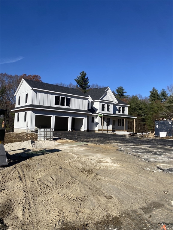 6 Sanders Lane, Bolton, Massachusetts, 4 Bedrooms Bedrooms, 14 Rooms Rooms,5.5 BathroomsBathrooms,Residential,For Sale,Sanders Lane,73453886