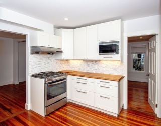 67 Columbia Avenue, Newton, Massachusetts, 2 Bedrooms Bedrooms, 4 Rooms Rooms,1 BathroomBathrooms,Residential Lease,For Rent,Columbia Avenue,73451413