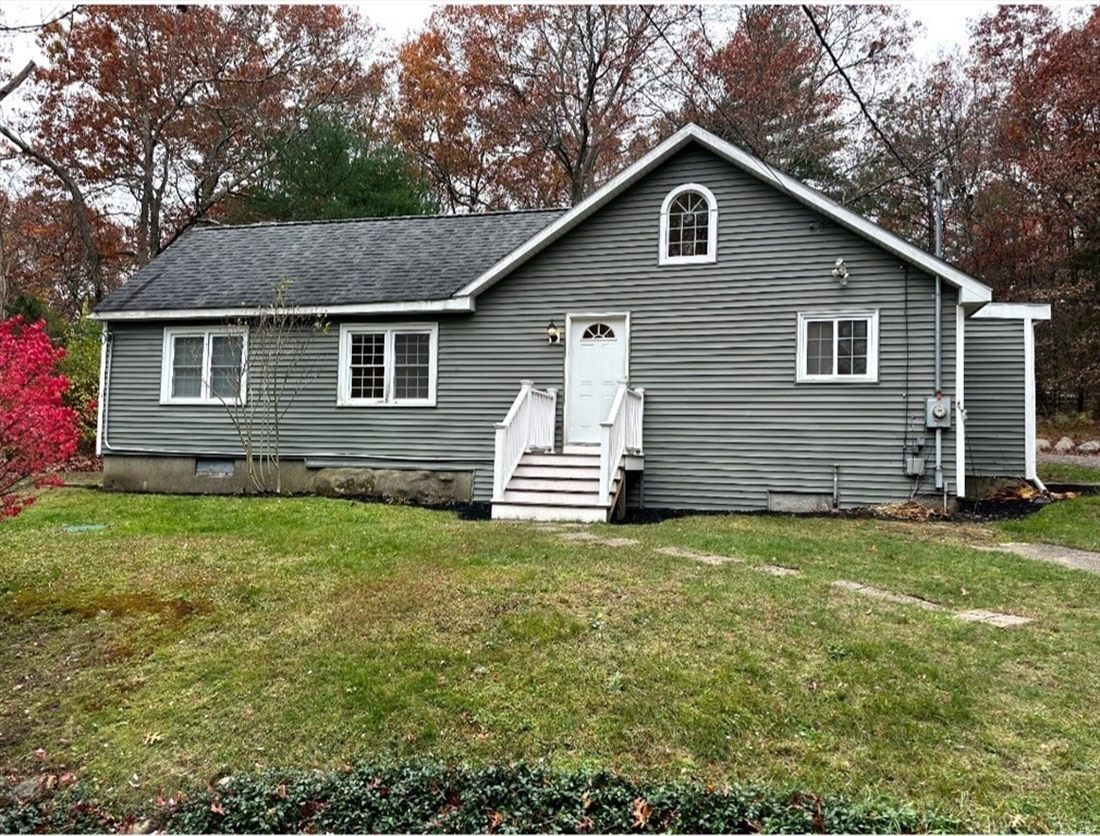 359 Mansfield St, Sharon, Massachusetts, 3 Bedrooms Bedrooms, 5 Rooms Rooms,1.5 BathroomsBathrooms,Residential Lease,For Rent,Mansfield St,73452324
