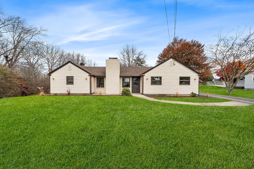 195 Barney Ave, Rehoboth, Massachusetts, 3 Bedrooms Bedrooms, 6 Rooms Rooms,2 BathroomsBathrooms,Residential,For Sale,Barney Ave,73455529