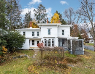 48 Gray St, Amherst, Massachusetts, 5 Bedrooms Bedrooms, 12 Rooms Rooms,3.5 BathroomsBathrooms,Residential Income,For Sale,Gray St,73455345