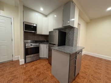 69 Babcock St, Brookline, Massachusetts, 1 Bedroom Bedrooms, 2 Rooms Rooms,1 BathroomBathrooms,Residential Lease,For Rent,Babcock St,73455582