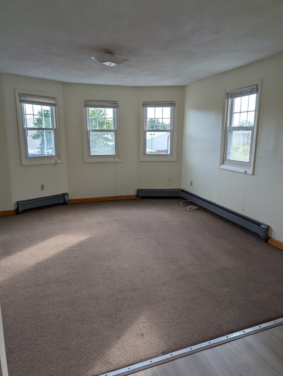 569 Somerville Avenue, Somerville, Massachusetts, 1 Bedroom Bedrooms, 3 Rooms Rooms,1 BathroomBathrooms,Residential Lease,For Rent,Somerville Avenue,73456345