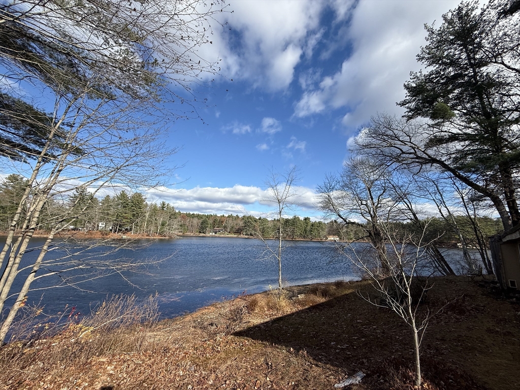 24 Cote Lane, Sutton, Massachusetts, 2 Bedrooms Bedrooms, 5 Rooms Rooms,1 BathroomBathrooms,Residential,For Sale,Cote Lane,73455827