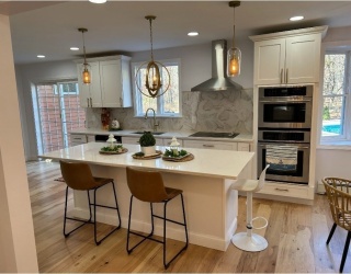 300 Kenoza St, Haverhill, Massachusetts, 4 Bedrooms Bedrooms, 9 Rooms Rooms,2.5 BathroomsBathrooms,Residential,For Sale,Kenoza St,73456078