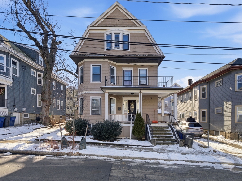 28 Sunset Rd, Somerville, Massachusetts, 4 Bedrooms Bedrooms, 6 Rooms Rooms,1 BathroomBathrooms,Residential Lease,For Rent,Sunset Rd,73455148