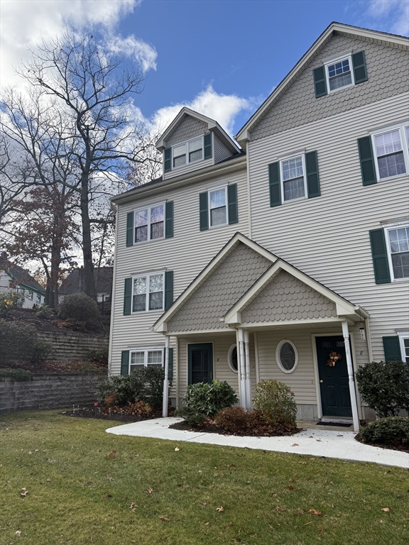 67 N Quinsigamond Ave, Shrewsbury, Massachusetts, 3 Bedrooms Bedrooms, 5 Rooms Rooms,2.5 BathroomsBathrooms,Residential Lease,For Rent,N Quinsigamond Ave,73456481