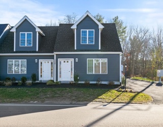 1139 Main St, Hanson, Massachusetts, 1 Bedroom Bedrooms, 4 Rooms Rooms,1.5 BathroomsBathrooms,Residential,For Sale,Main St,73456528